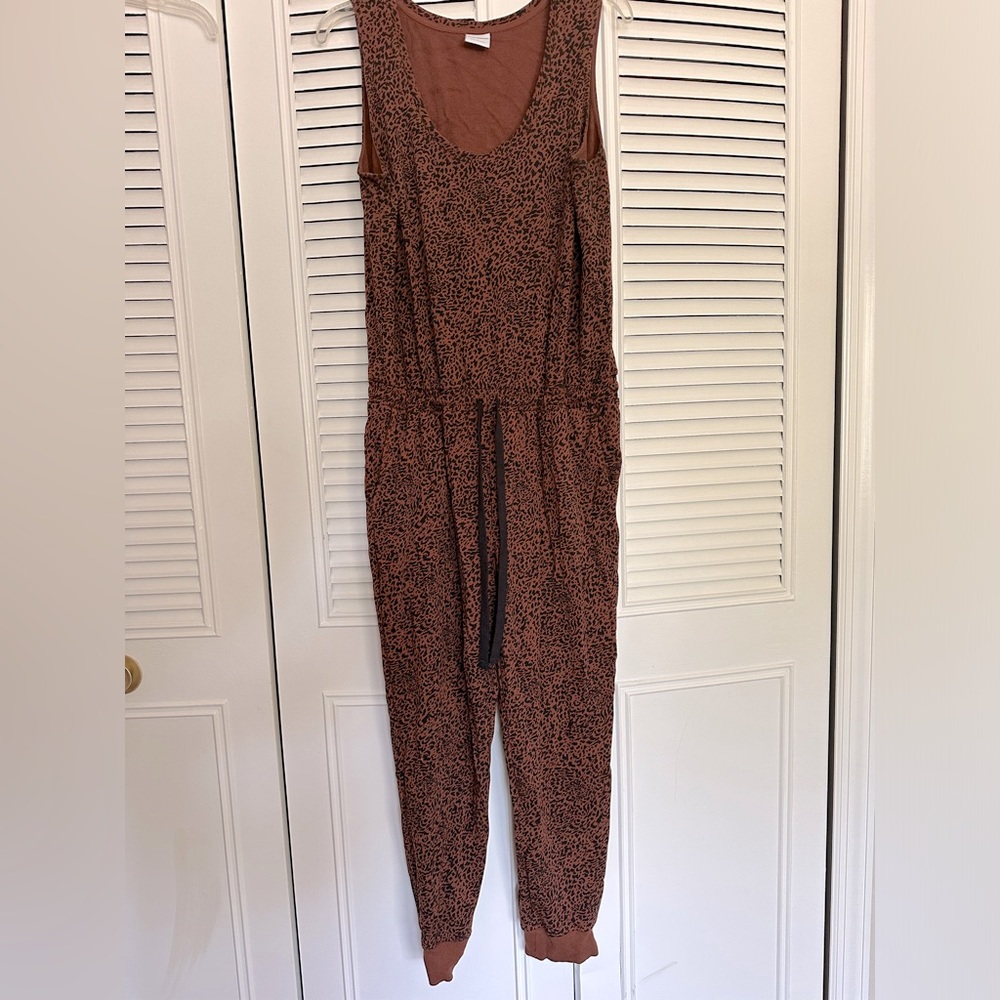 Leopard romper, drawstring waist rust brown and black